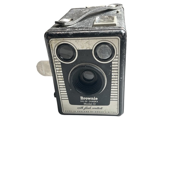 VTG Brownie Six-20 Camera Model D - Picture 12 of 12